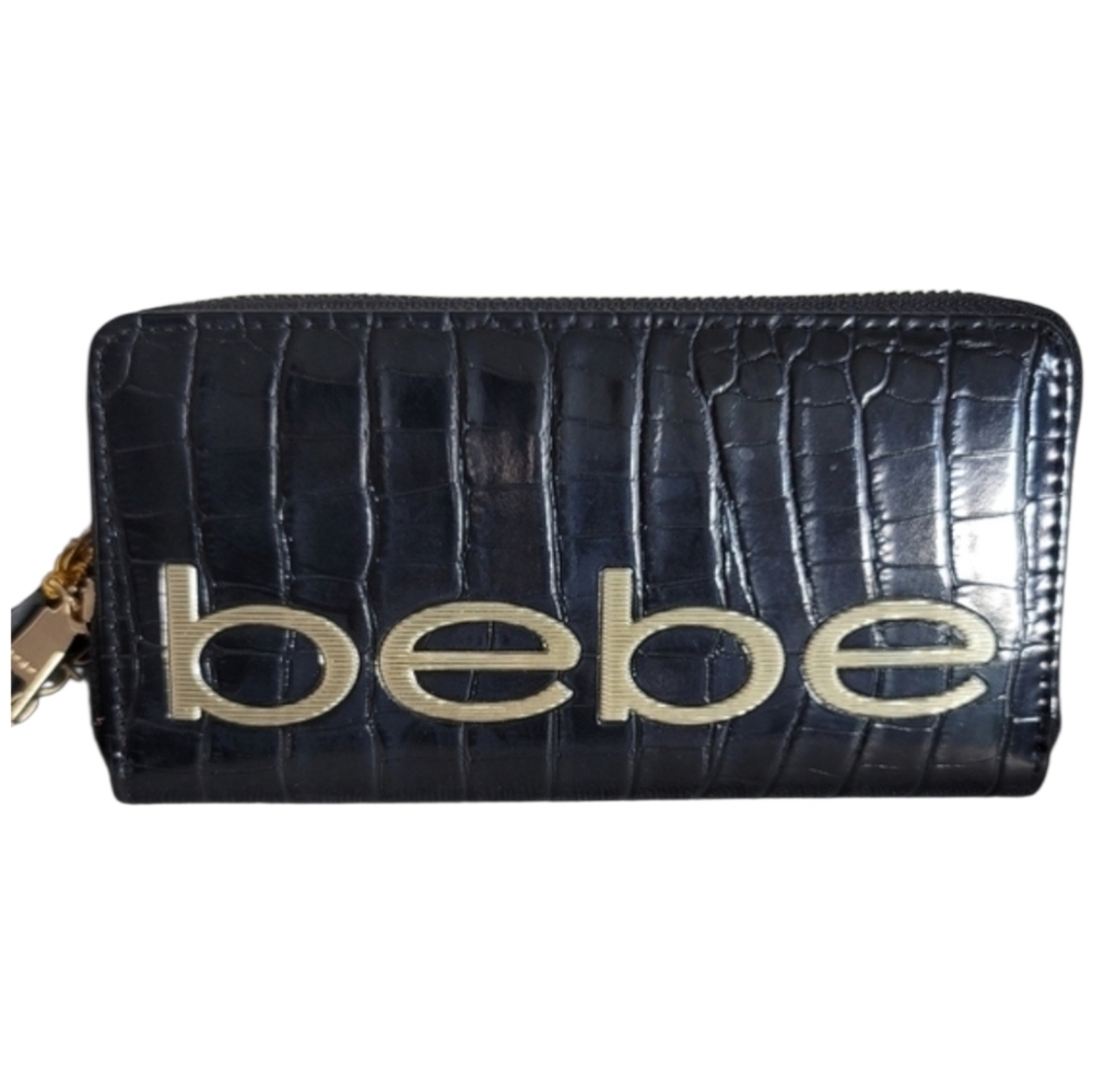 New Bebe Fabiola Stamped Continental Black Gold Croco Zip Around Wallet